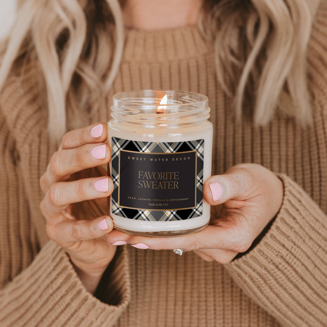 Sweet Water: Favorite Sweater 9 oz Soy Candle