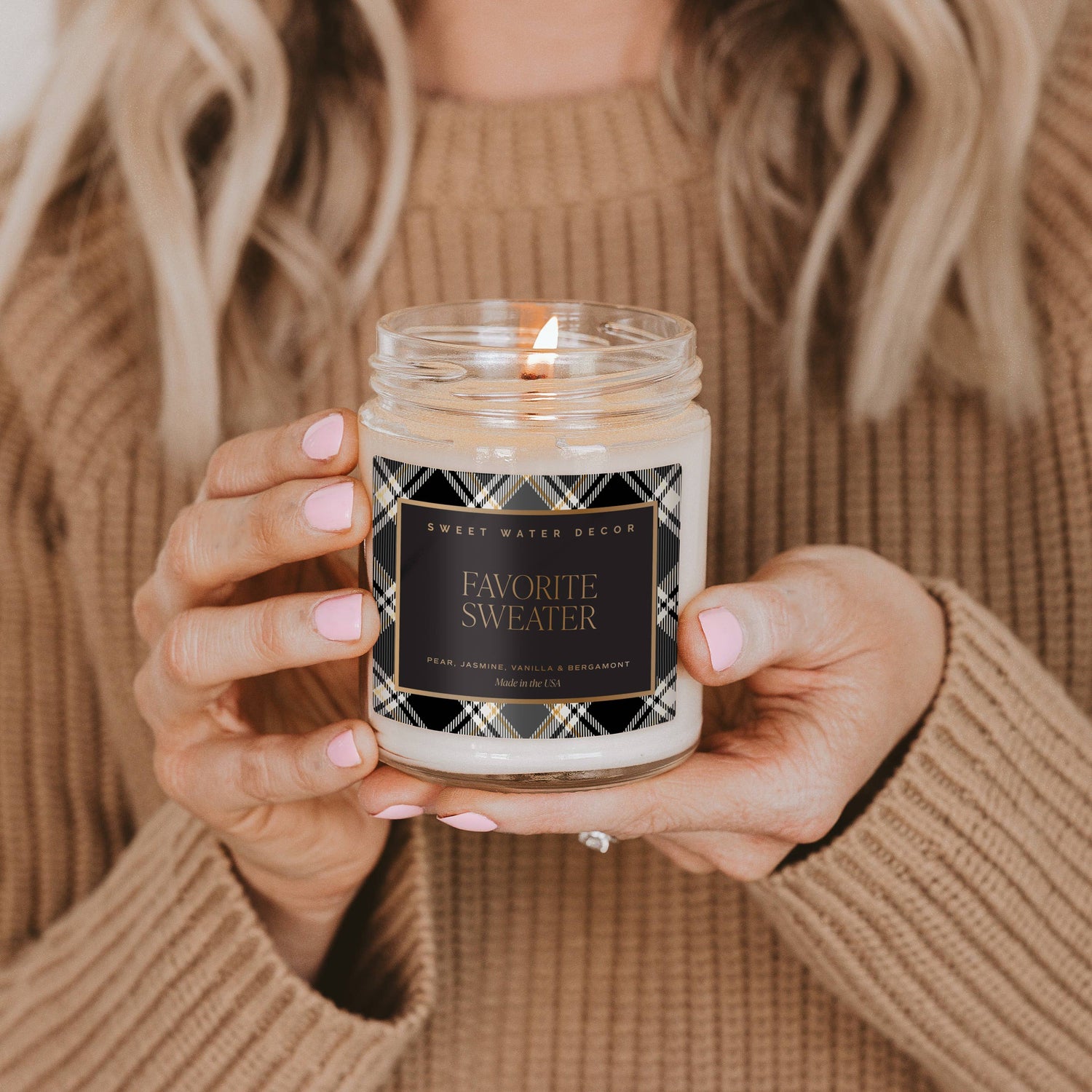 Sweet Water: Favorite Sweater 9 oz Soy Candle